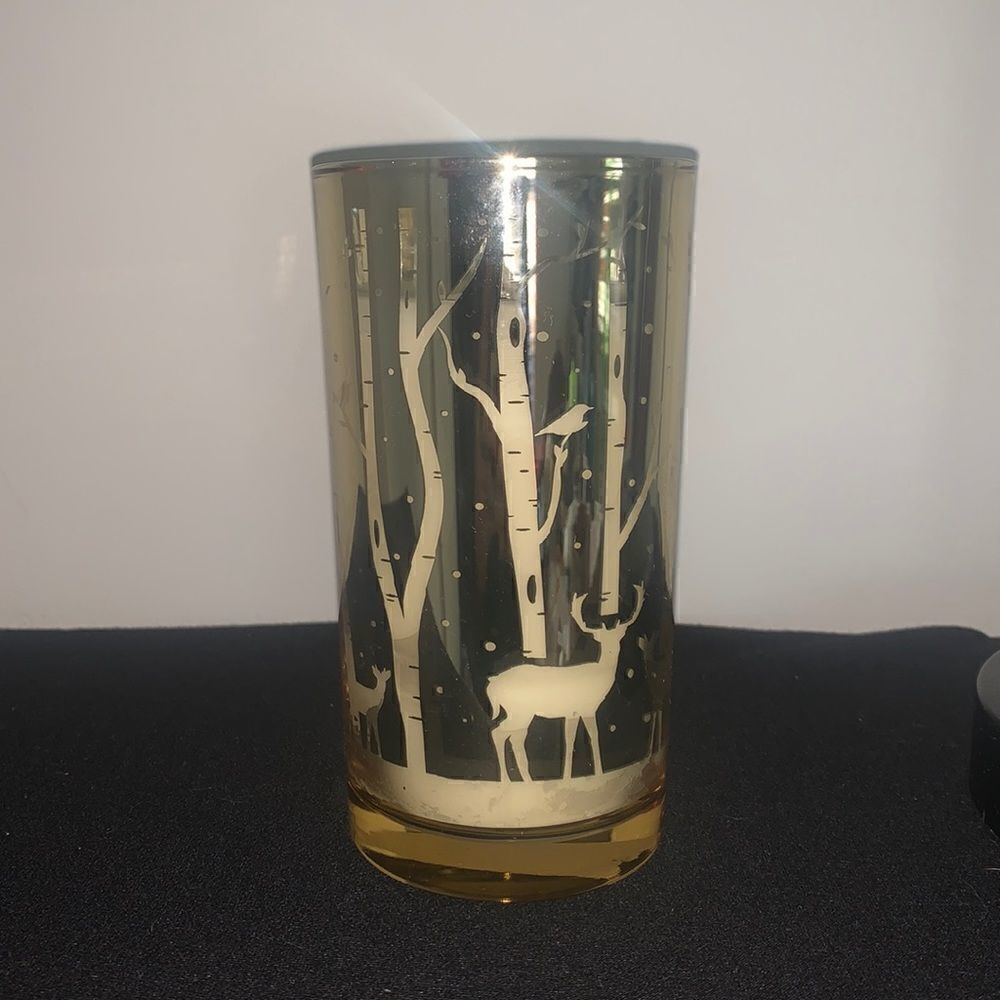 Candle Beautiful Winter Holiday 9.5 oz. Silver Deer in Forest